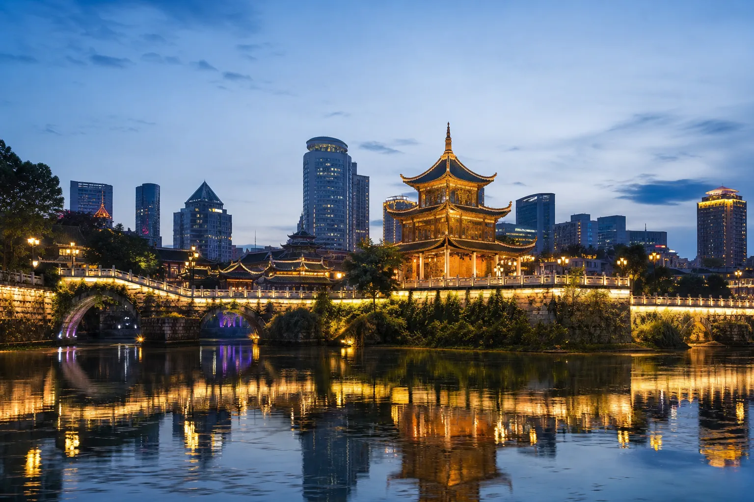 贵阳甲秀楼蓝调夜景